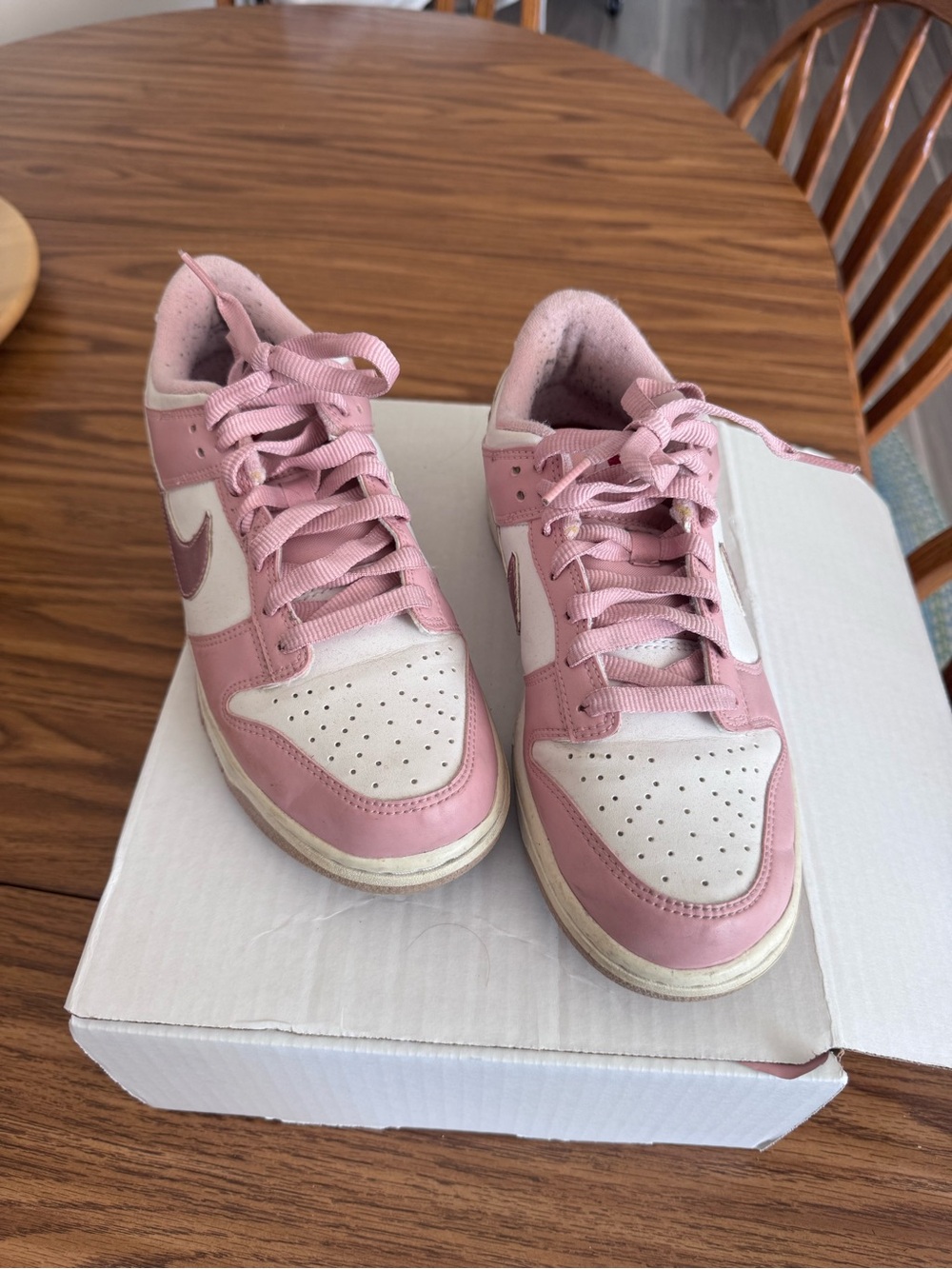 Nike Pink and White Low-Top Sneakers for Women